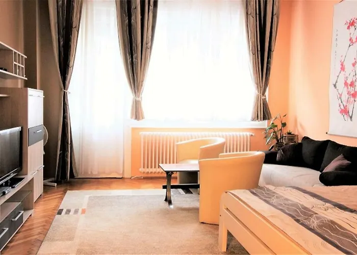 Lili's Budapesta