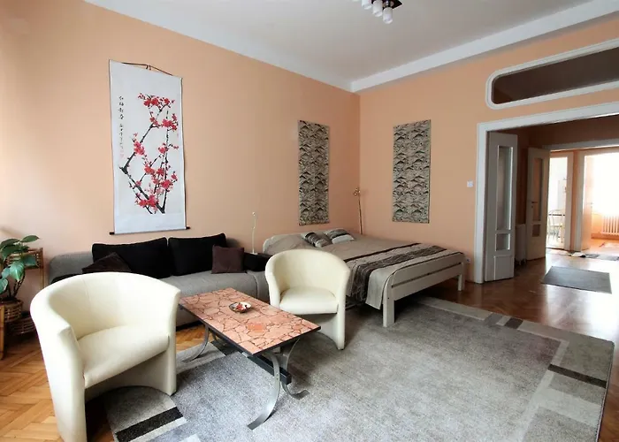 Lili's Budapesta