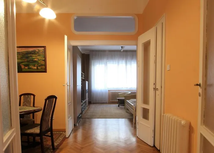 Lili's * Budapest